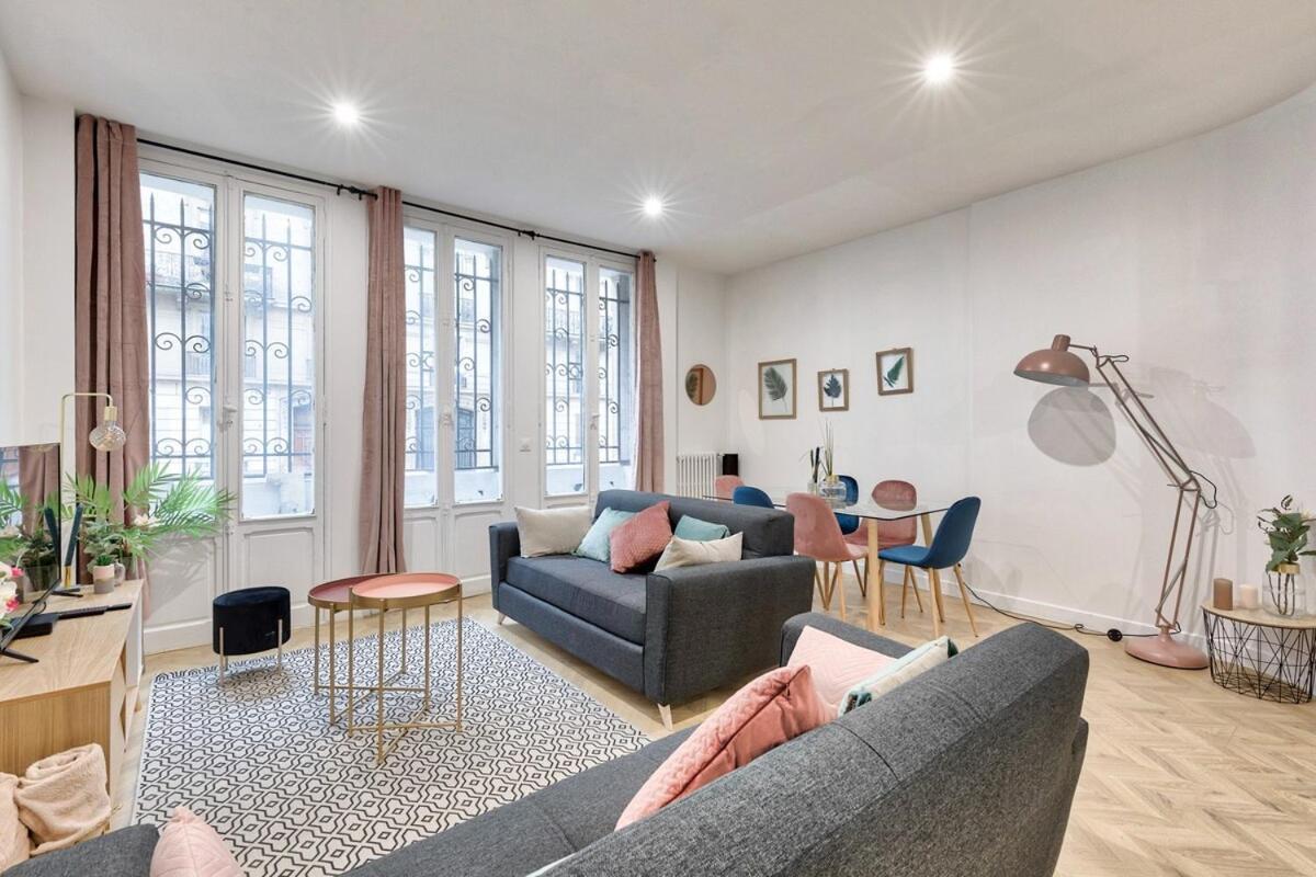Appartement Familial Proche Arc De Triomphe - 8P パリ エクステリア 写真